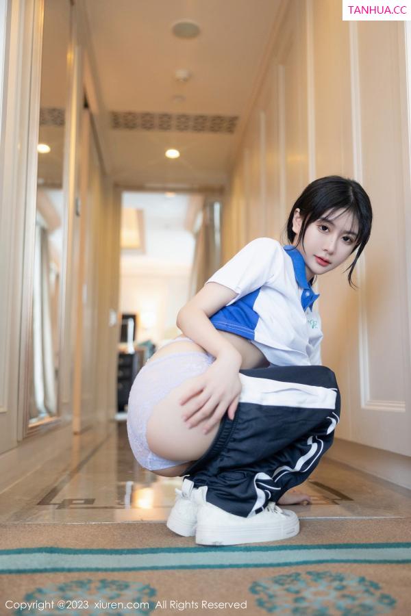   [XiuRen]高清写真图 2023.07.14 No.7085 幼幼 学生美腿第32张图片